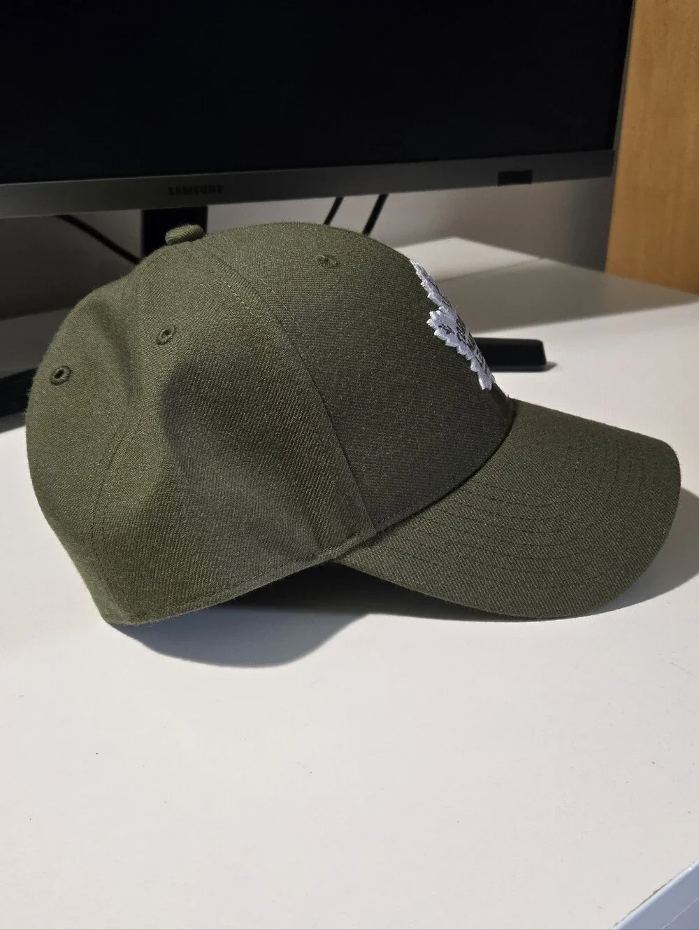 47 Brand Toronto Maple Leafs Olive Green Baseball Cap Hat - Picture 4 of 6